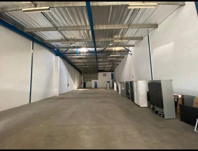 430M² WAREHOUSE TO LET IN SPRINGFIELD